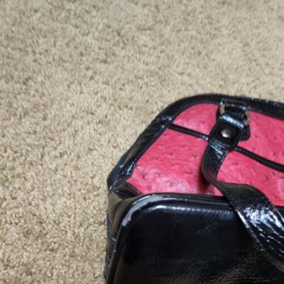 Grace Adele‎ Textured Handbag Purse red Black Faux Ostrich Lots of Pockets - Picture 9 of 12